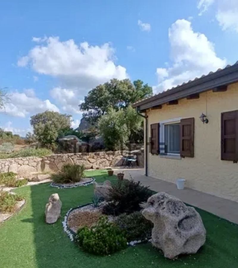 Stazzi caratteristici della Gallura in vendita